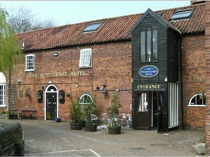 The Wensum Lodge Hotel Факенхем Экстерьер фото